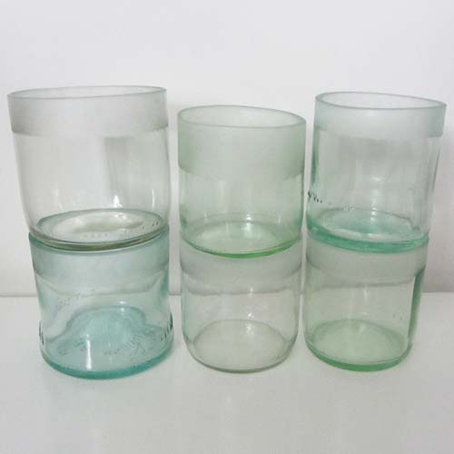 I was a bottle: Glas-Flaschen - Lampen und Leuchten, Laternen, Gläser, Vasen, Gefäße, Behälter und Schalen aus Glas, Gläser-Set: 6er-Set Gläser Mix Weißgrüntürkis Satin, 6er-Set Mixed Gläser aus hellgrünen, türkisen und weißen Flaschen mit satinierten Rändern